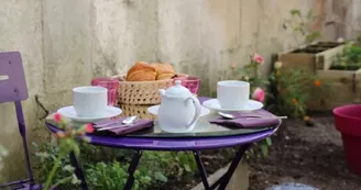 Petit déjeuner terrasse