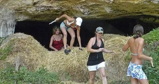 Sortie Aventure – chasse au trésor – guide touristique – location vélo - jeux - sports de tir