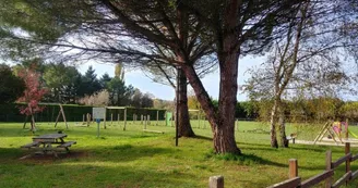 aire de Pique-nique le jardin des Eperche